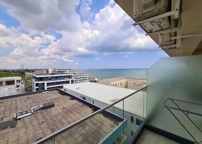 Apartment Blue 60-endless Summer Mamaia Nord